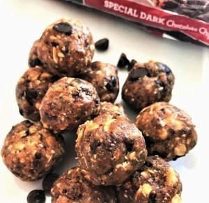 Onesto's recipe for gluten-free, vegan, wheat-free, vegan and non-GMO Dark Chocolate Energy Bites