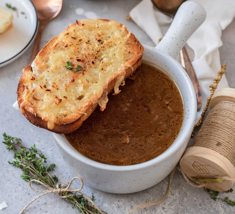 Meatless Monday: French Onion Soup and Cheesy Toasts