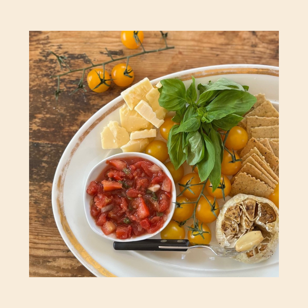 Onesto Rosemary Crackers